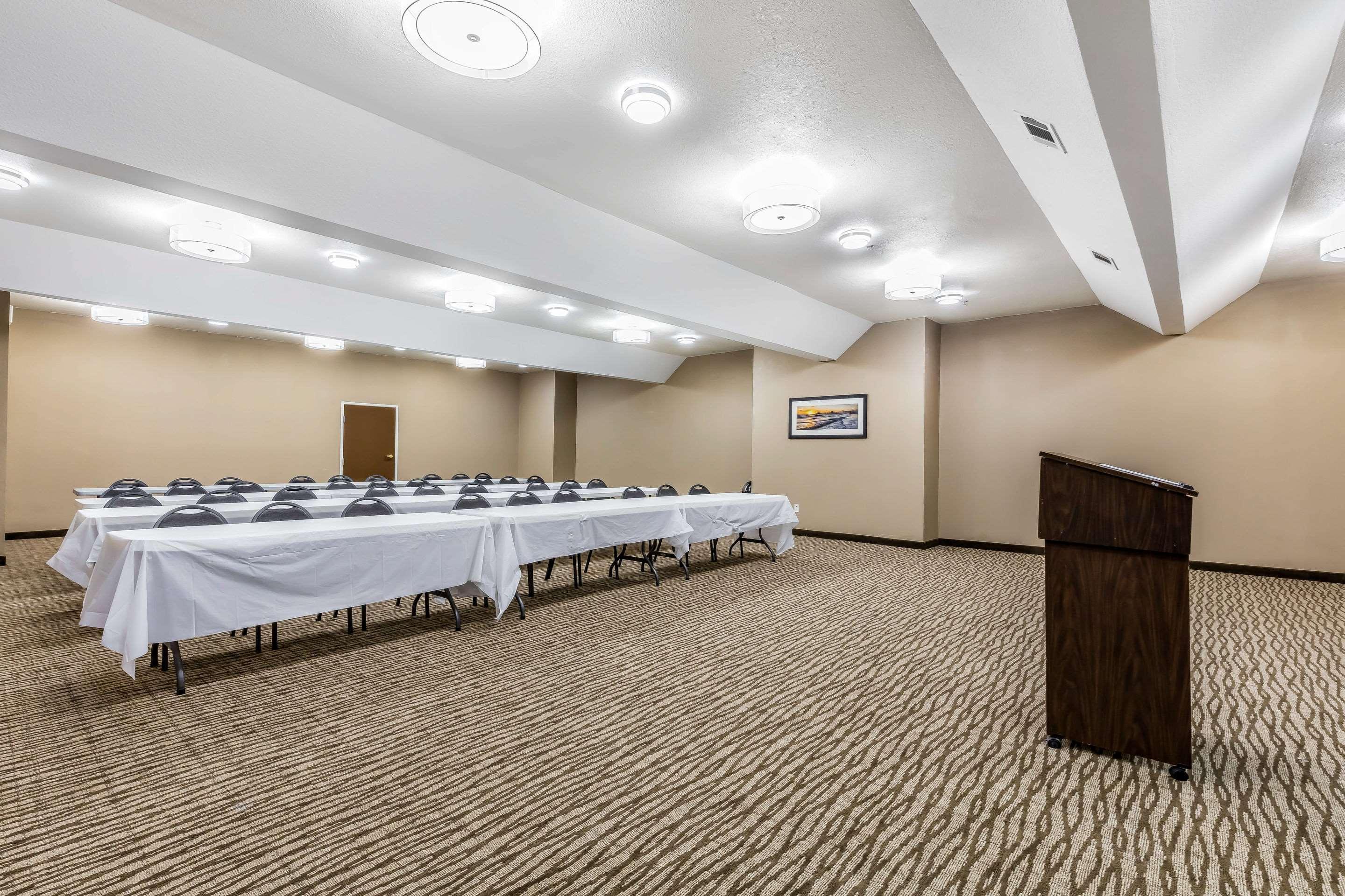Comfort Inn & Suites Crystal Inn Sportsplex Gulfport Extérieur photo